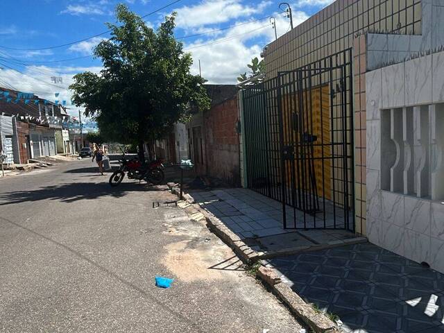 #123 - Casa para Venda em Crato - CE
